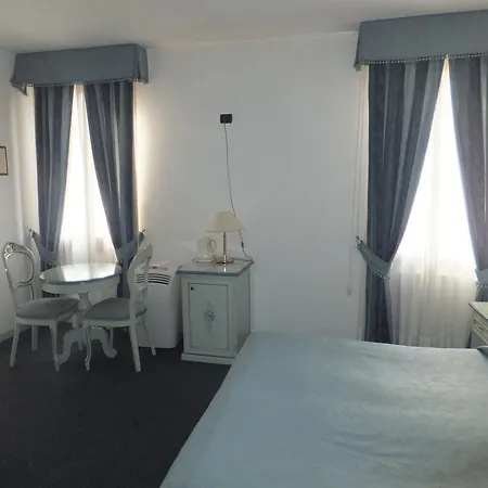 Ca Del Pozzo Gasthuis 3*
